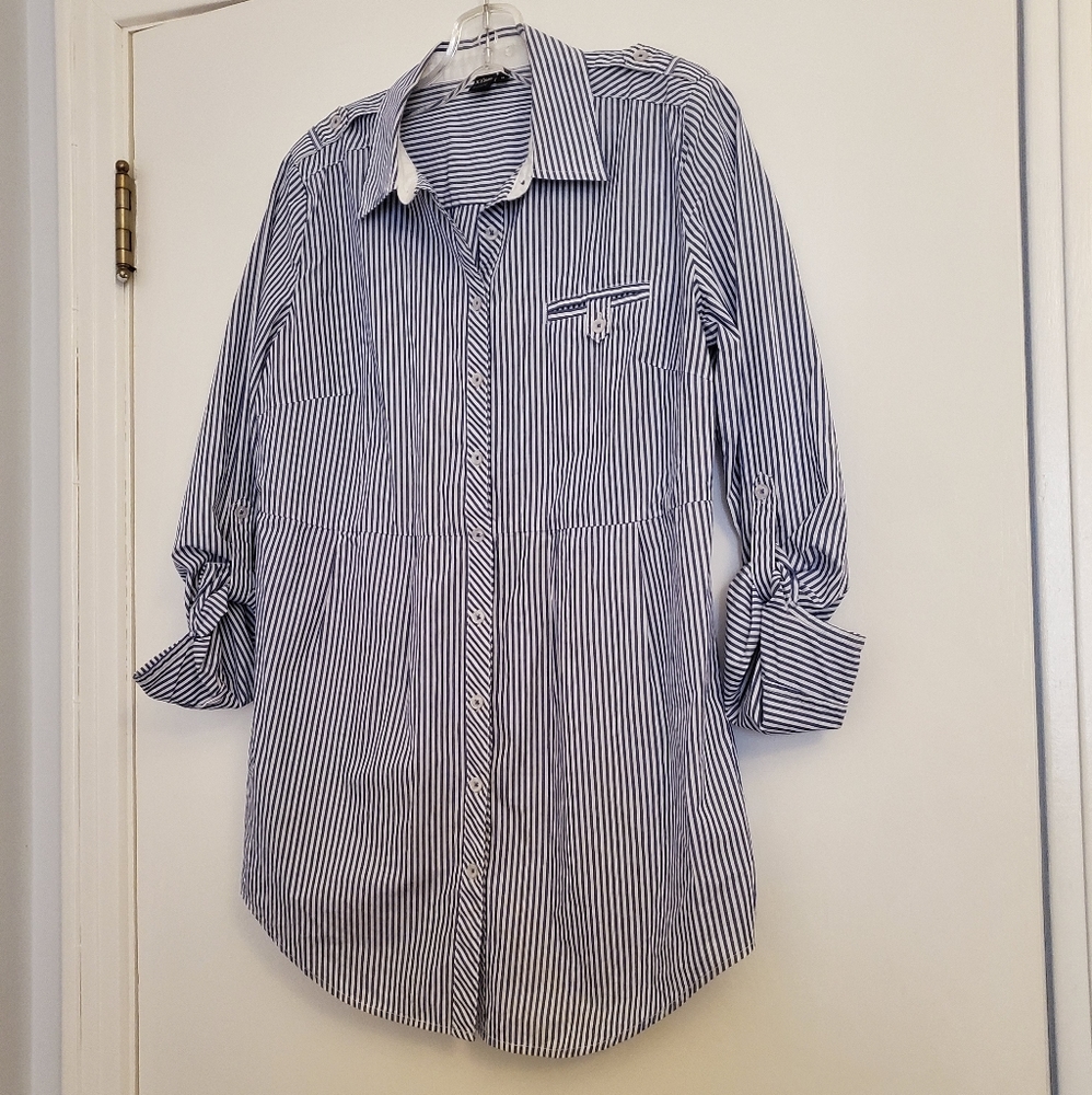 Icône, stiped shirt-tunic with adjustable sleeves.